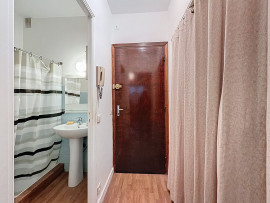 
                                                                                        Vente
                                                                                         Nice Cimiez - Studio dans une résidence avec parc et gardien idéal pour les investisseurs