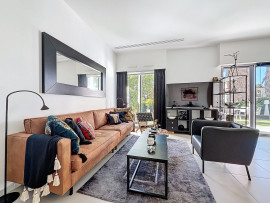 
                                                                                        Vente
                                                                                         Nice Cimiez - Superbe rez de jardin dans une résidence luxueuse