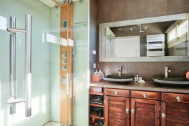 Vente
Nice Cimiez - Toit terrasse 3/ 4 pièces de 110 m2 habitables avec terrasse 317 m2