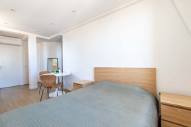 Vente
Nice - Gambetta - Magnifique 2 pièces entièrement rénové en dernier étage avec balcon