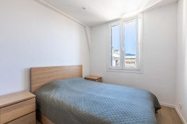 
                                                                                        Vente
                                                                                         Nice - Gambetta - Magnifique 2 pièces entièrement rénové en dernier étage avec balcon