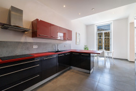 
                                                                                        Vente
                                                                                         Nice Gioffredo - Magnifique appartement bourgeois de 6 pièces au coeur des commerces de la Place Massena et proche de la mer