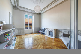 
                                                                                        Vente
                                                                                         Nice Gioffredo - Magnifique appartement bourgeois de 6 pièces au coeur des commerces de la Place Massena et proche de la mer