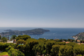 
                                                                                        Vente
                                                                                         NICE – Le Vinaigrier - 142 m² en dernier étage avec terrasses et vue panoramique d’exception