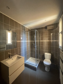 
                                                                                        Location
                                                                                         NICE / LIBERATION - Appartement 3 pièces MEUBLE en avant dernier étage