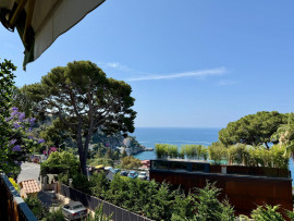 
                                                                                        Vente
                                                                                         Nice Mont Boron - 3 pièces refait à neuf Vue Mer