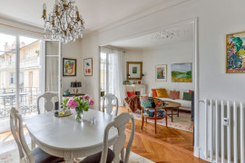 Vente
Nice Musiciens : Appartement de charme en dernier étage dans Palais bourgeois