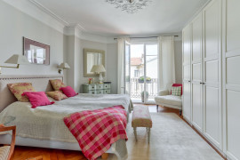 Vente
Nice Musiciens : Appartement de charme en dernier étage dans Palais bourgeois