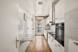 
                                                                                        Vente
                                                                                         Nice - Promenade des Anglais - Appartement 3 pièces de 113 m² avec un fort potentiel d'aménagement
