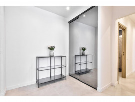 Vente
Nice - Promenade des Anglais - Beau 3 pièces de 65 m² entièrement rénové avec vue mer