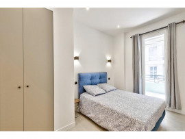 Vente
Nice - Promenade des Anglais - Beau 3 pièces de 65 m² entièrement rénové avec vue mer