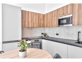 Vente
Nice - Promenade des Anglais - Beau 3 pièces de 65 m² entièrement rénové avec vue mer