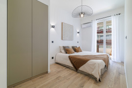 
                                                                                        Vente
                                                                                         Nice - Promenade des Anglais - Magnifique 3 pièces de 59 m² avec terrasse et vue mer