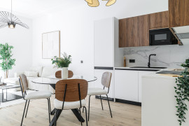 
                                                                                        Vente
                                                                                         Nice - Promenade des Anglais - Magnifique 3 pièces de 59 m² avec terrasse et vue mer