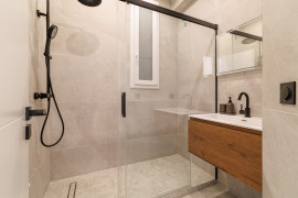 
                                                                                        Vente
                                                                                         Nice - Promenade des Anglais - Magnifique 3 pièces de 59 m² avec terrasse et vue mer