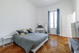 
                                                                                        Vente
                                                                                         Nice quartier Wilson - Beau 4/5 pièces de 145 m² dans magnifique immeuble bourgeois