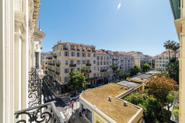 
                                                                                        Vente
                                                                                         Nice quartier Wilson - Beau 4/5 pièces de 145 m² dans magnifique immeuble bourgeois