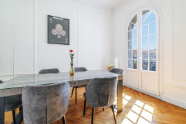 
                                                                                        Vente
                                                                                         Nice quartier Wilson - Beau 4/5 pièces de 145 m² dans magnifique immeuble bourgeois