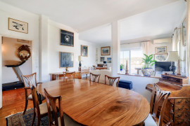 Vente
Nice - Rare à la vente – Spacieux 3/4 pièces en dernier étage avec vue mer, quartier Cimiez