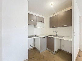 Vente
Nice Riquier – Spacieux 2 pièces de 39 m2 disposant d’une belle terrasse exposée Sud