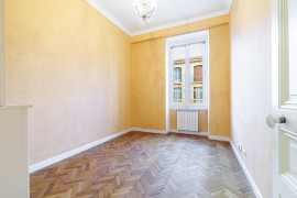 
                                                                                        Vente
                                                                                         Nice - Saint-Sylvestre- Grand 5/6 pièces dans une maison bourgeoise avec parc à usage exclusif