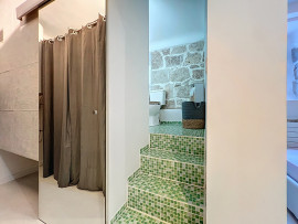 
                                                                                        Vente
                                                                                         Nice Valrose - Charmant 2 pièces en duplex dans un Palais Belle Epoque entouré de jardins