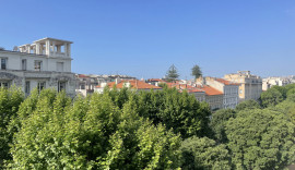 
                                                                                        Vente
                                                                                         Nice Victor Hugo - Élégant 3 pièces traversant de 80 m² avec vue dégagée