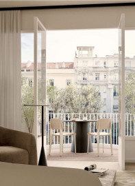 
                                                                                        Vente
                                                                                         Nice Victor Hugo - Élégant 3 pièces traversant de 80 m² avec vue dégagée