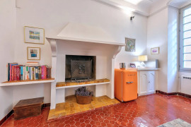 Vente
NICE - Vieille Ville : Élégant appartement 3 pièces de 109m² dan