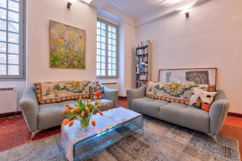 Vente
NICE - Vieille Ville : Élégant appartement 3 pièces de 109m² dan