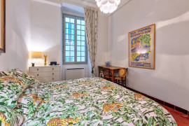 Vente
NICE - Vieille Ville : Élégant appartement 3 pièces de 109m² dan
