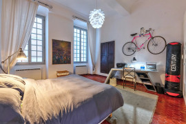Vente
NICE - Vieille Ville : Élégant appartement 3 pièces de 109m² dan