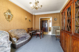 
                                                                                        Vente
                                                                                         Nice - Wilson-  Joli 3 pièces traversant avec de nombreux extérieurs à rénover