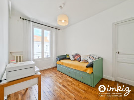 
                                                                                        Vente
                                                                                         Nogent-sur-Marne 3 pièces 54 m² vue dégagée balcon