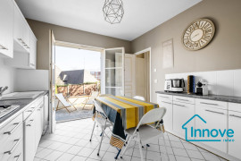 Vente
Nouvelle France : Belle maison familiale avec 5 chambres/1 burea