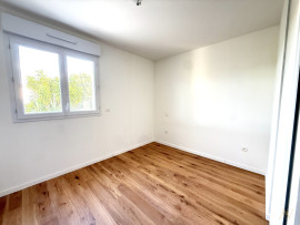 
                                                                                        Vente
                                                                                         OFFRES EXCLUSIVES sur ce T3 de 65 m² avec terrasse et vue dégagée sur Grimaud à Cogolin