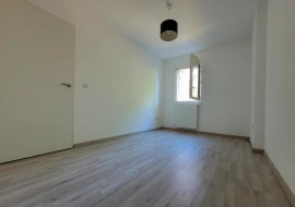 
                                                                                        Vente
                                                                                         Opportunité à saisir - BORDEAUX Rive Gauche