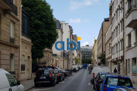
                                                                                        Vente
                                                                                         Opportunité Rare : Cave à Vendre