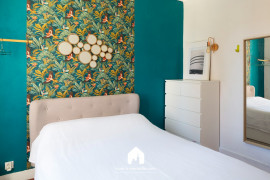 
                                                                                        Location
                                                                                         Paradise