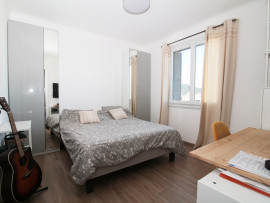 
                                                                                        Vente
                                                                                         Parc Impérial Nice 4 pièces VUE MER panoramique a vendre