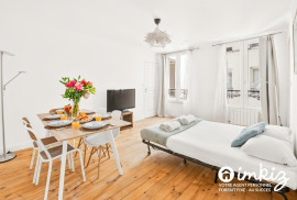 
                                                                                        Vente
                                                                                         Paris 10ème 3 pièces 58 m² calme sur cour à neuf