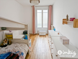 
                                                                                        Vente
                                                                                         Paris 12ème-Boulevard Soult-3/4 pièces de 77m²
