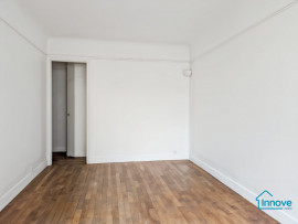 Location
Paris 14 – Charmant 2 pièces traversant, lumineux et avec bel
