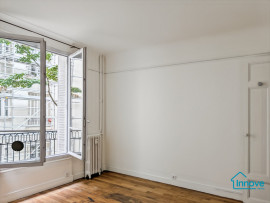 Location
Paris 14 – Charmant 2 pièces traversant, lumineux et avec bel