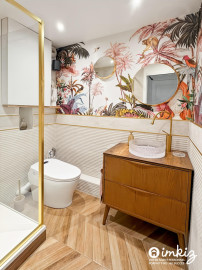 
                                                                                        Vente
                                                                                         Paris 19ème 4P familial traversant balcon