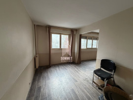 
                                                                                        Vente
                                                                                         PARIS 19ème – BELLEVILLE – APPARTEMENT 3 PIÈC