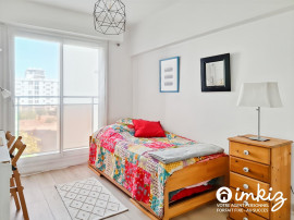 
                                                                                        Vente
                                                                                         Paris 20ème 3P traversant 66 m² rénové avec cave