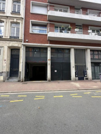 Location
Parking / garage fermé sécurisé - Rue de Valmy