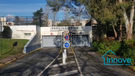 
                                                                        Vente
                                                                         PARKING INTERIEUR - SCHWEITZER