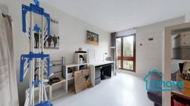 
                                                                                        Vente
                                                                                         Parly 2 : appartement 3 pièces de 75 m² avec loggia, cave et p